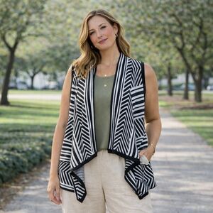 Spense Knits XL Black White Geometric Waterfall Cardigan | Open Drape Sweater